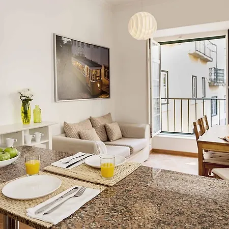 Appartement Stunning + Terrace & View Lissabon